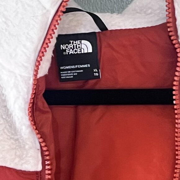 North Face jacket - Picture 3 of 6